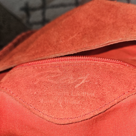 Raj Imports 100% Genuine Leather Fringe Boho Style Crossbody Bag - Picture 5 of 6